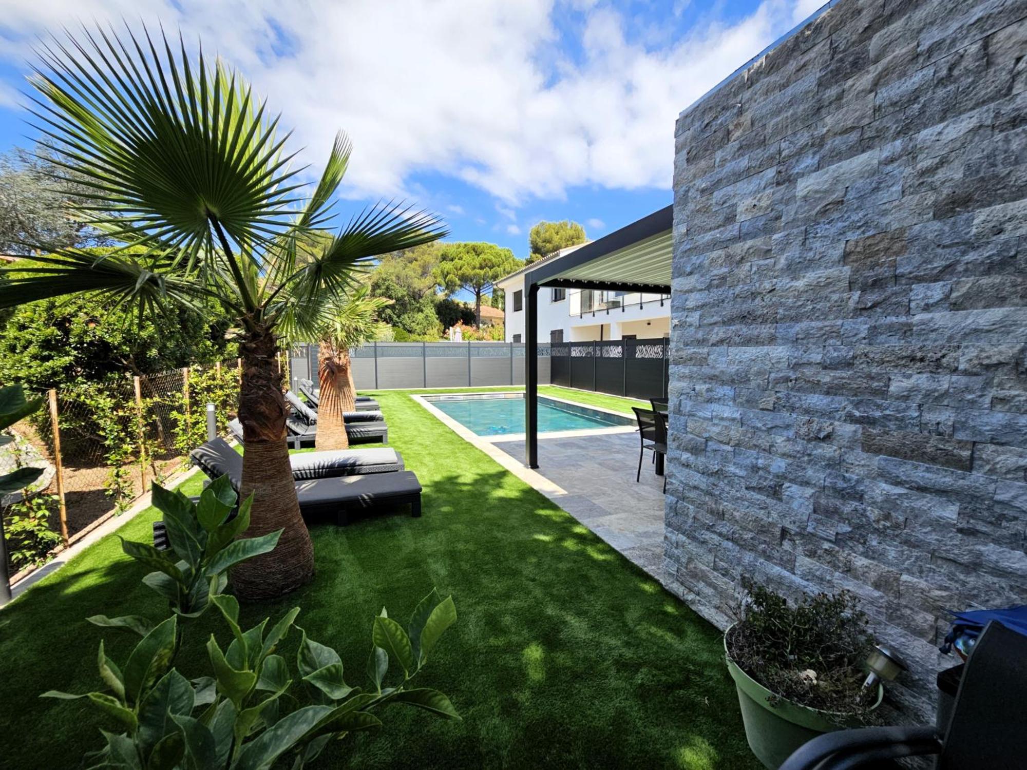 Etoile Du Berger Saint Aygulf 3 Villas Et 4 Appartements Jardin Individuel Et Piscine Chauffee En Saison - La Mer Et Les Plages 450 M Exterior foto