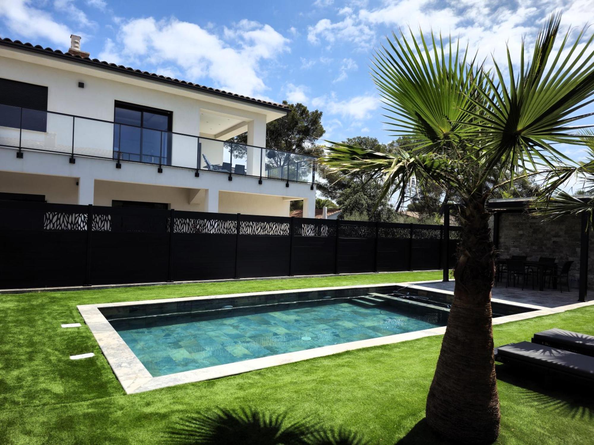 Etoile Du Berger Saint Aygulf 3 Villas Et 4 Appartements Jardin Individuel Et Piscine Chauffee En Saison - La Mer Et Les Plages 450 M Exterior foto